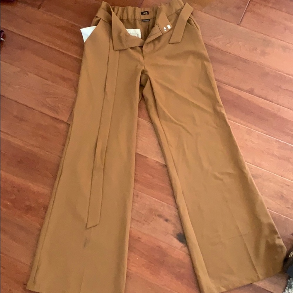 Wide leg pants